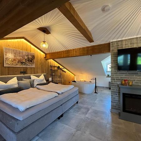 Bauernhof-Loft Edtgut Apartman Guggenthal Kültér fotó