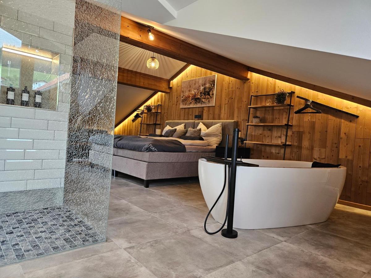 Bauernhof-Loft Edtgut Apartman Guggenthal Kültér fotó